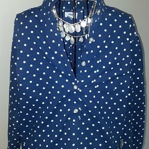 🧚‍♀️3/$15 Old navy blue and white polka dot shirt